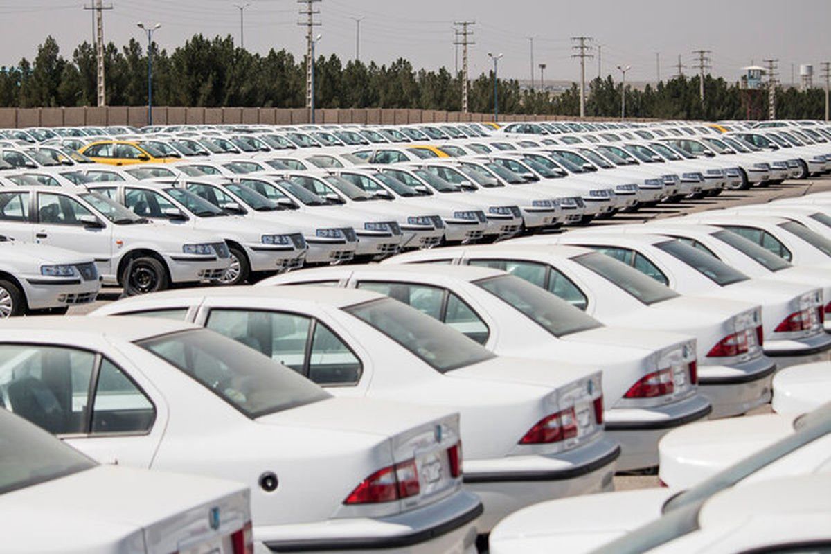 تخلف خودروسازان در فروش خودرو مشهود است