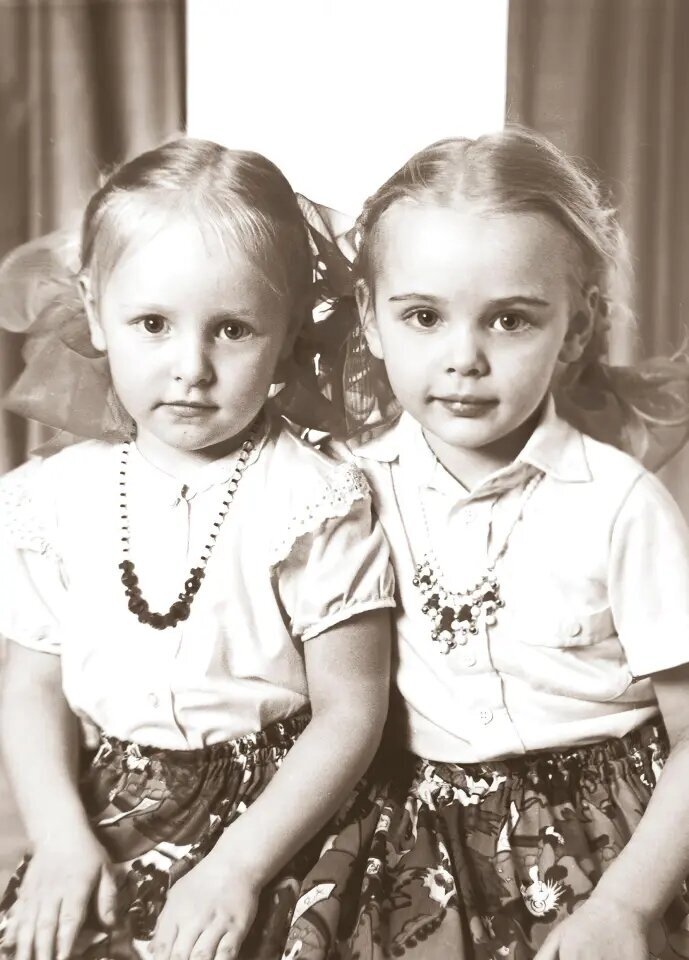 تصویری از دختران پوتین در کودکی
