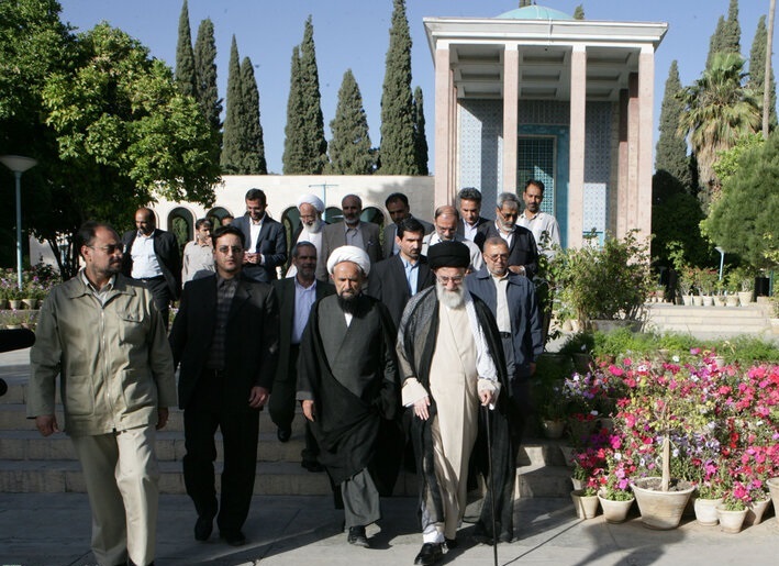 عکس متفاوت از رهبری در شیراز