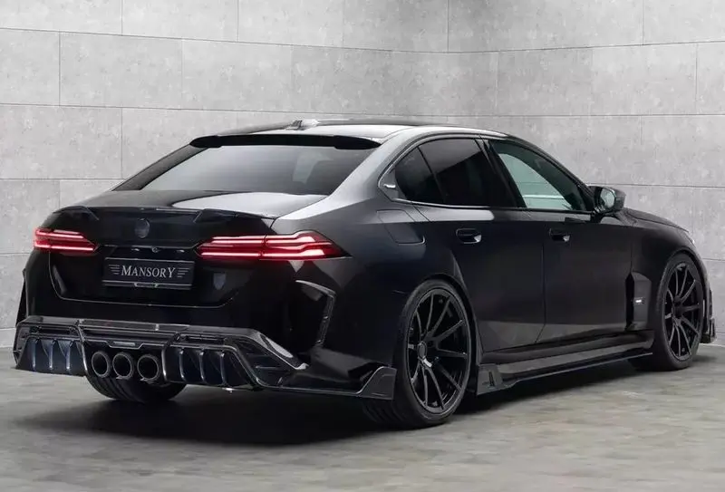 بیامو M ۵ منصوری تلفیقی از شکوه آلمانی بیامو M ۵ منصوری تلفیقی از شکوه آلمانی