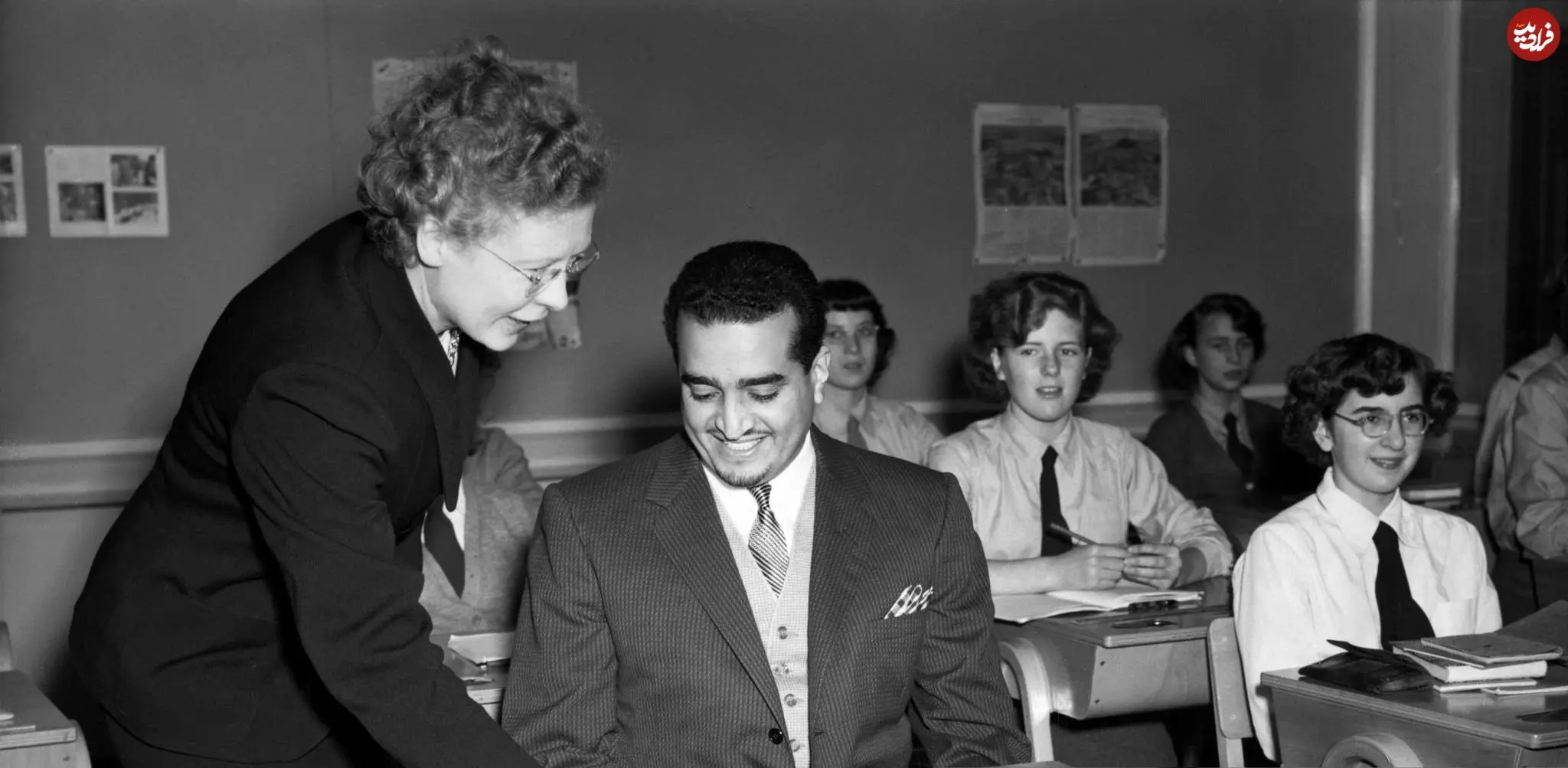 ملک فهد در یک مدرسه دخترانه