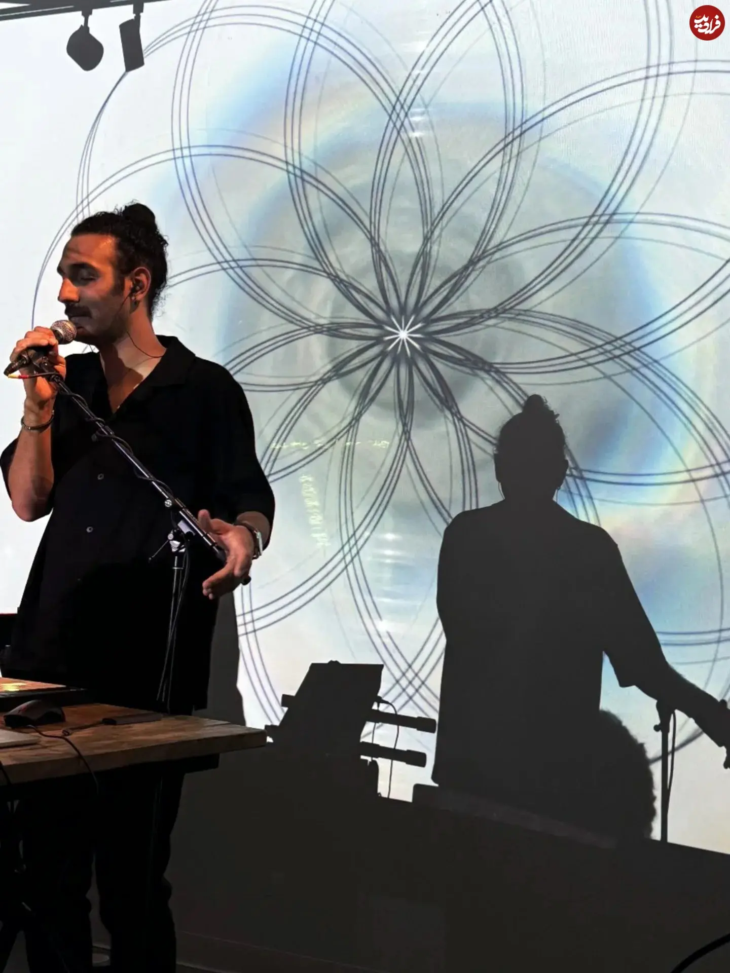 فرهاد پسر مهران مدیری