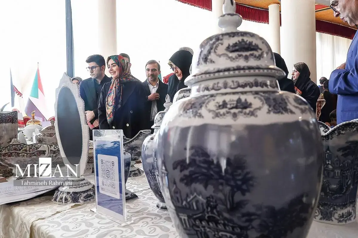 حضور همسر جوان عراقچی در بازارچه دیپلماتیک امور خارجه