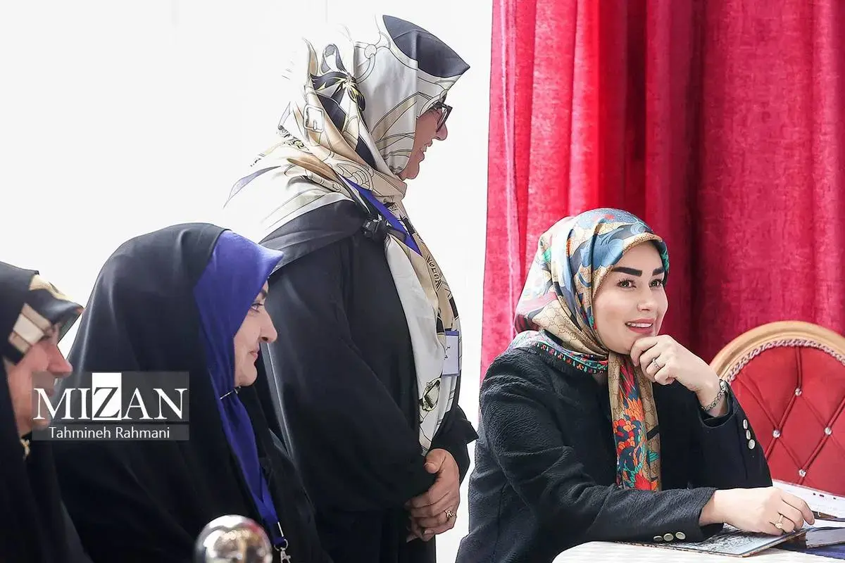 حضور همسر جوان عراقچی در بازارچه دیپلماتیک امور خارجه