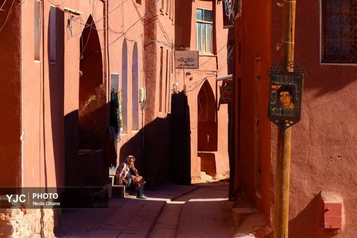 پاییز ابیانه جشن رنگ‌ها در روستای سرخ