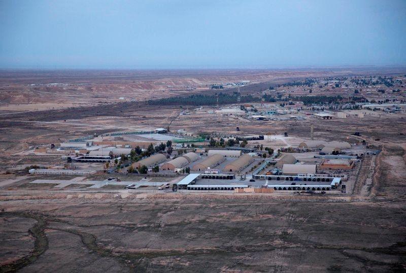 عکس/مقر نظامی عین السد  قبل از اصابت موشک و بعد از اصابت موشک