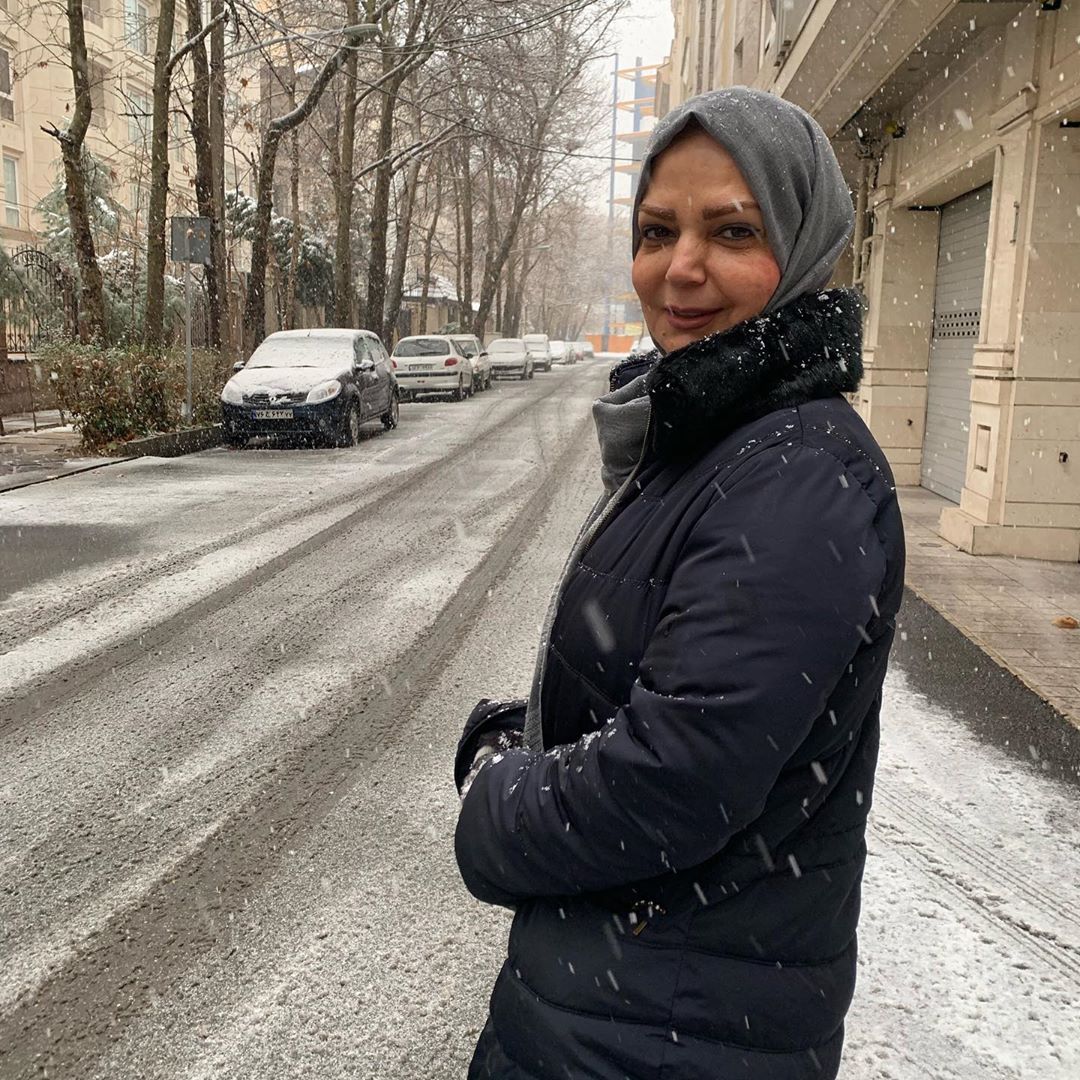 تصاویر سلبریتی‌ها در برف تهران