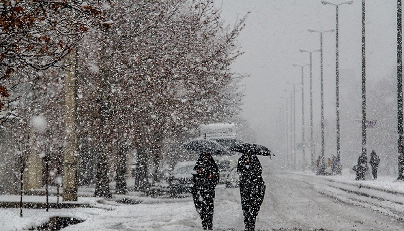 برف و باد در پایتخت