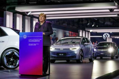 احتمال ورشکستگی صنعت خودروی آلمان در پی شیوع کرونا