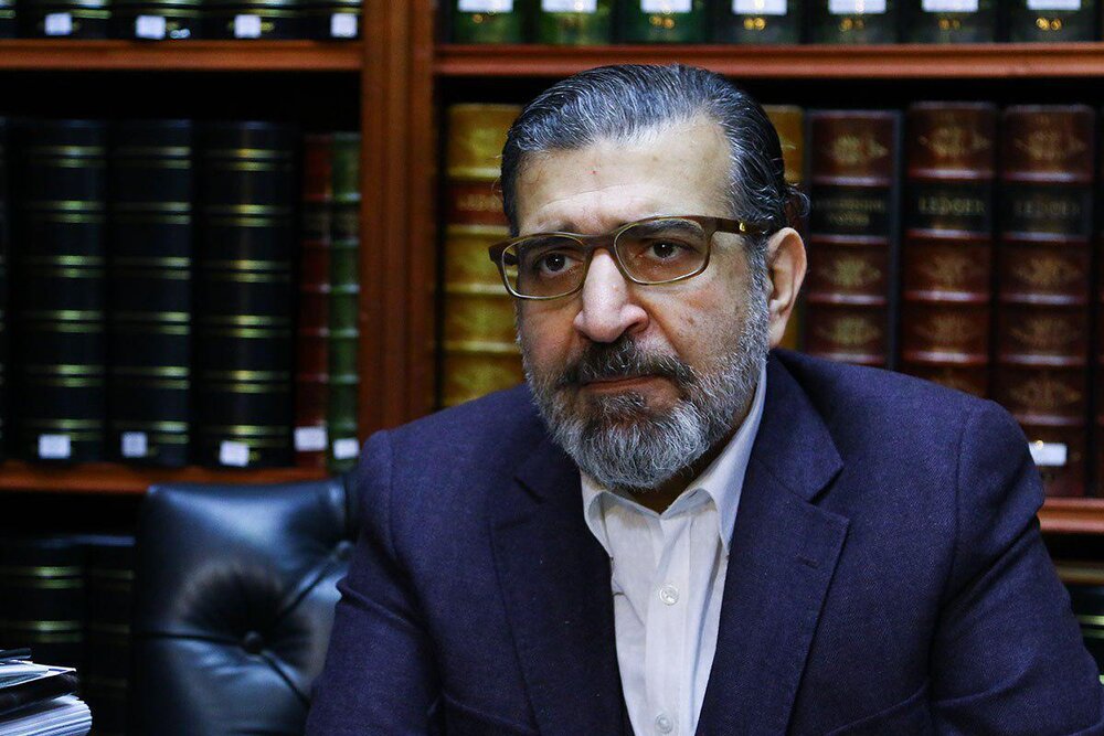 صادق خرازی: احمدی‌نژاد مثل رابین هود رأی مردم را دزدید