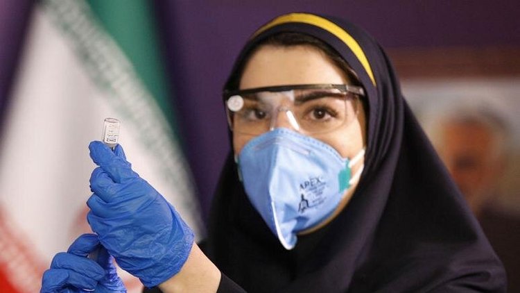 تزریق واکسن ایرانی کرونا