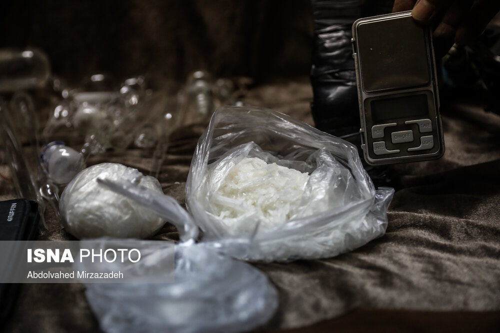 دستگیری باند توزیع مواد مخدر در یافت آباد