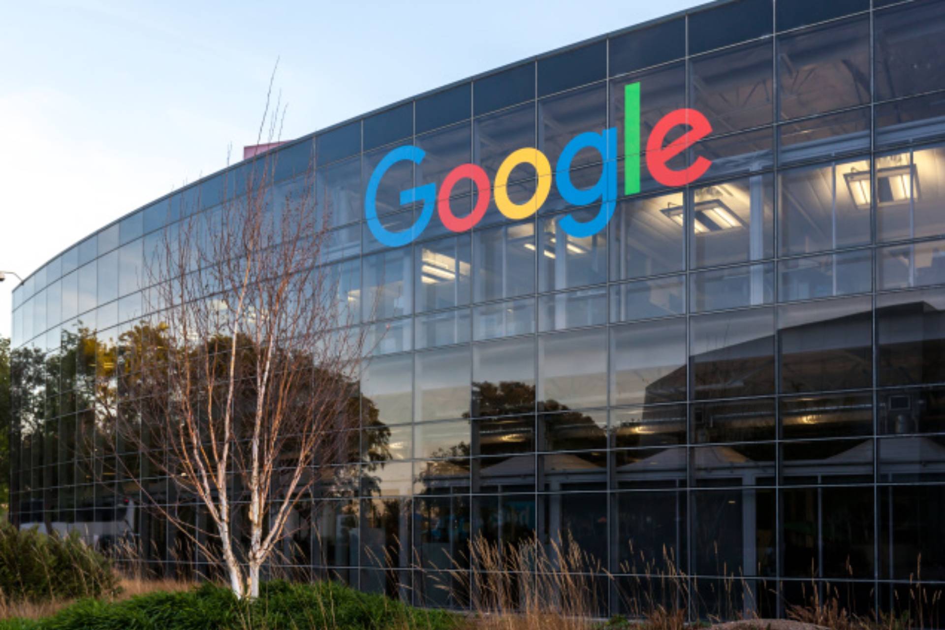گوگل: بازطراحی موتور جست‌وجو به کسب‌وکارها آسیب می‌زند