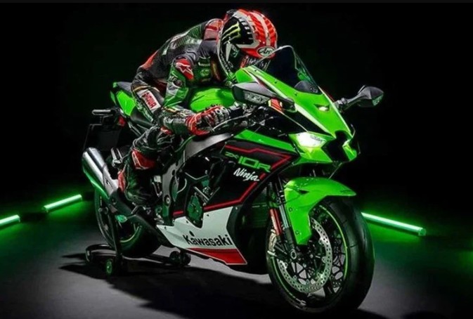 رونمایی از کاوازاکی نینجا ZX-10R و ZX-10RR 