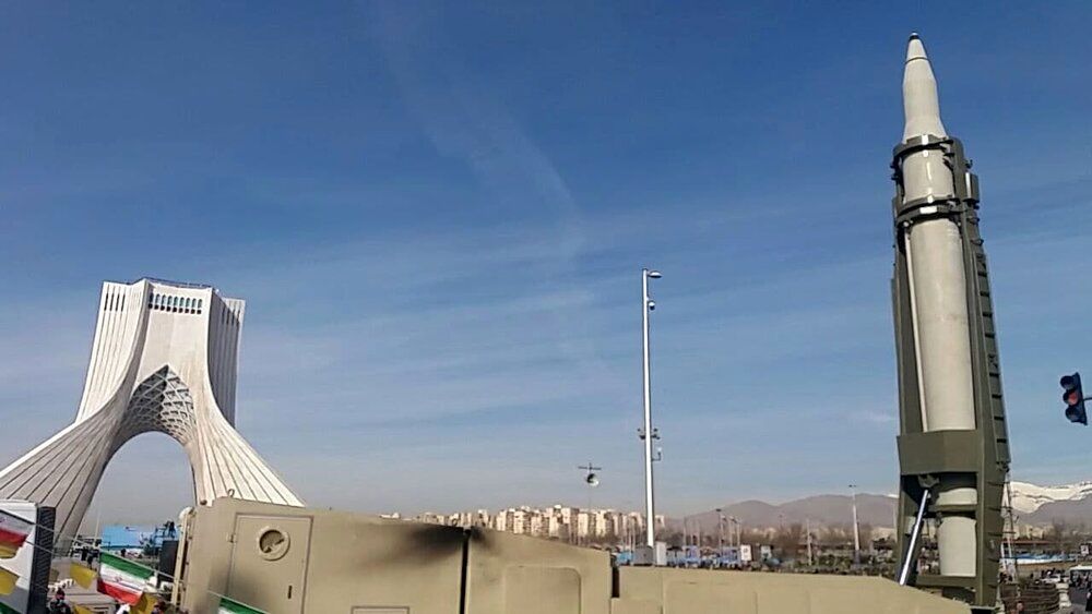 موشک های بالستیک سپاه پاسداران در میدان آزادی + عکس
