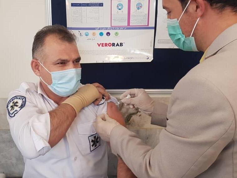 اورژانس تهران واکسن کرونا تزریق کردند