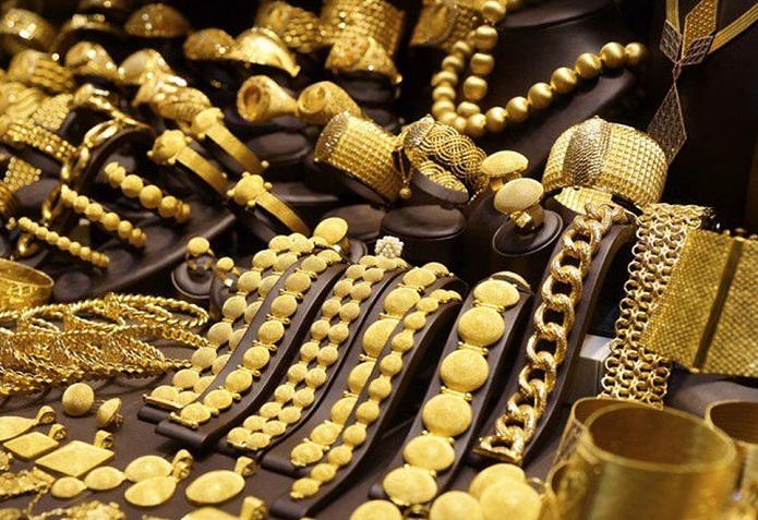 طلا و جواهر