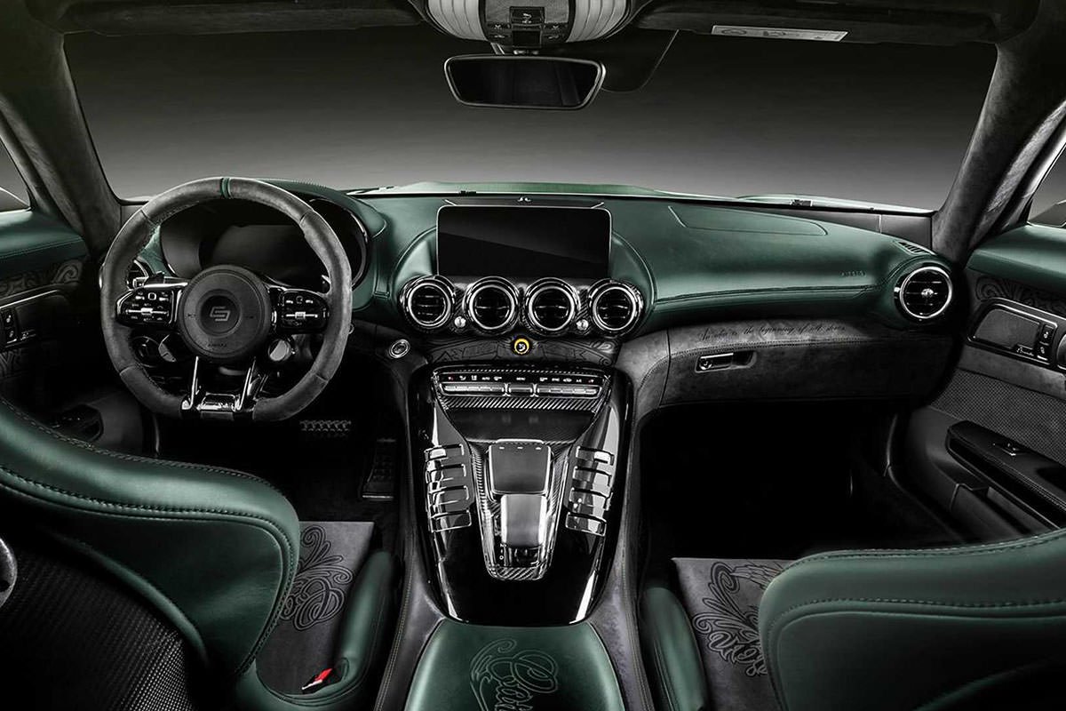 کارلکس دیزاین از نسخه سفارشی مرسدس AMG GT R Pro رونمایی کرد