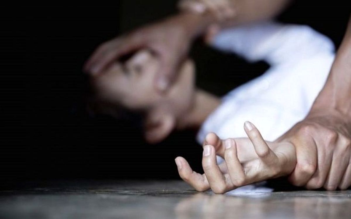 تجاوز برادر ناتنی به خواهر 