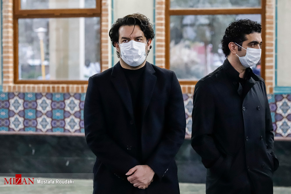 کدام هنرمندان در مراسم تشییع محمدرضا شجریان حضور داشتند؟+ عکس