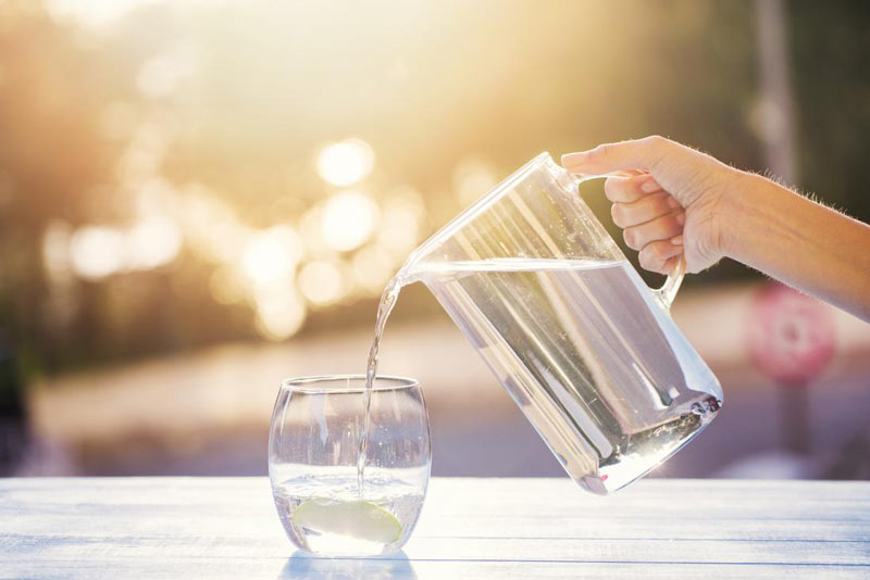 در روز چقدر آب بنوشیم؟