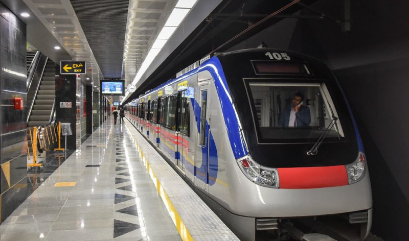 خودکشی در متروی تهران