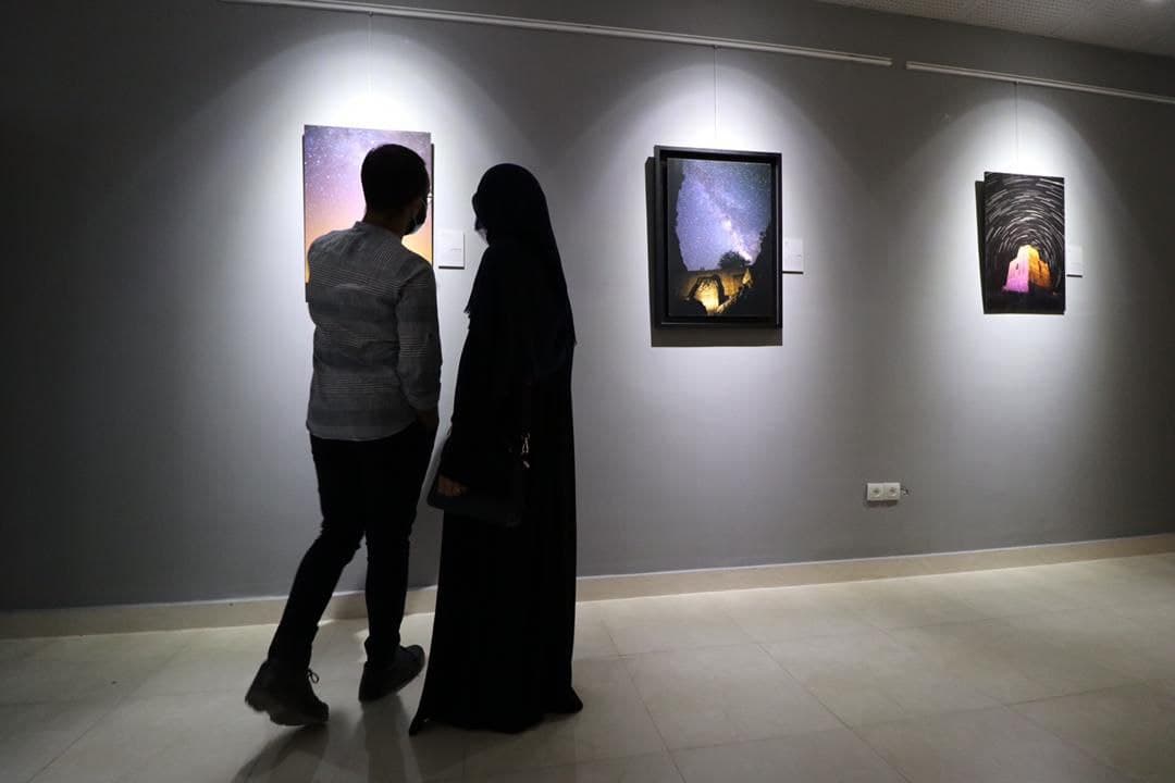 نگارخانه «اٌ» 
هادی افشار