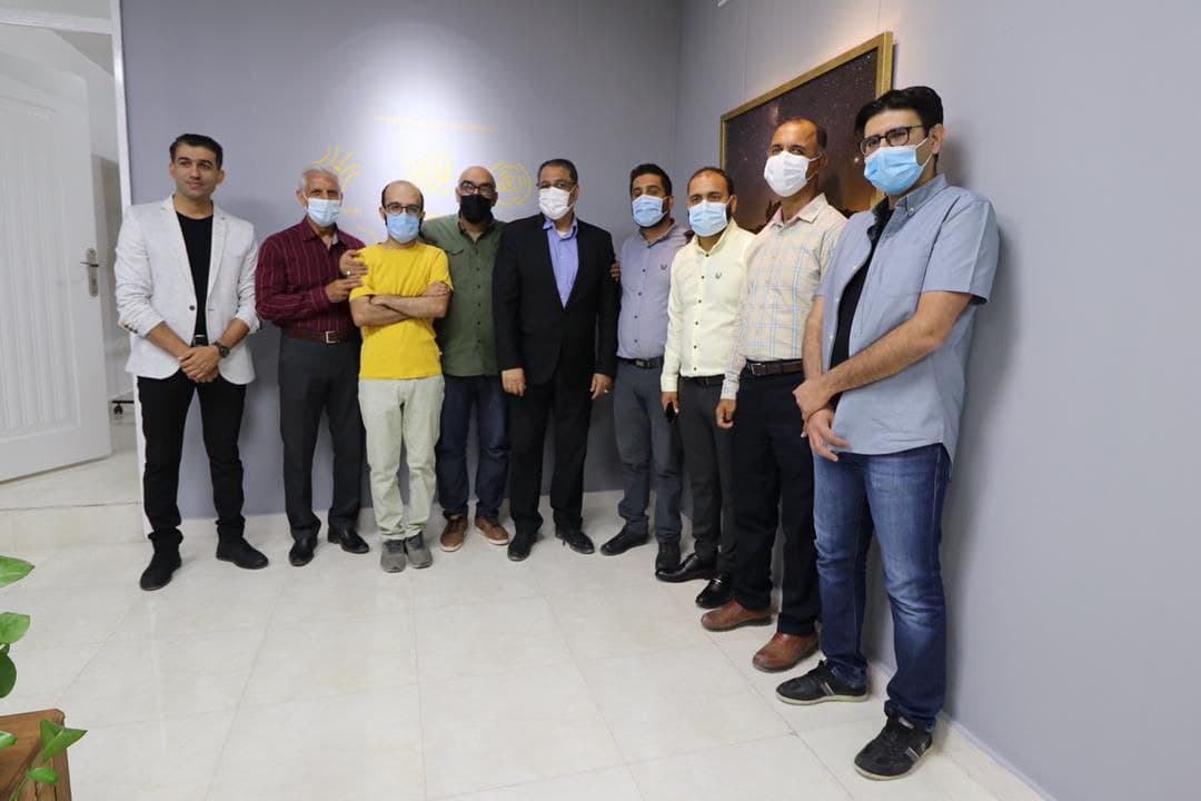 نگارخانه «اٌ» 
هادی افشار