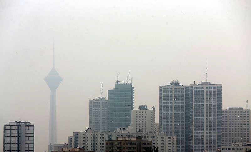 هوای تهران آلوده است؛ گروه‌های حساس از خانه خارج نشوند