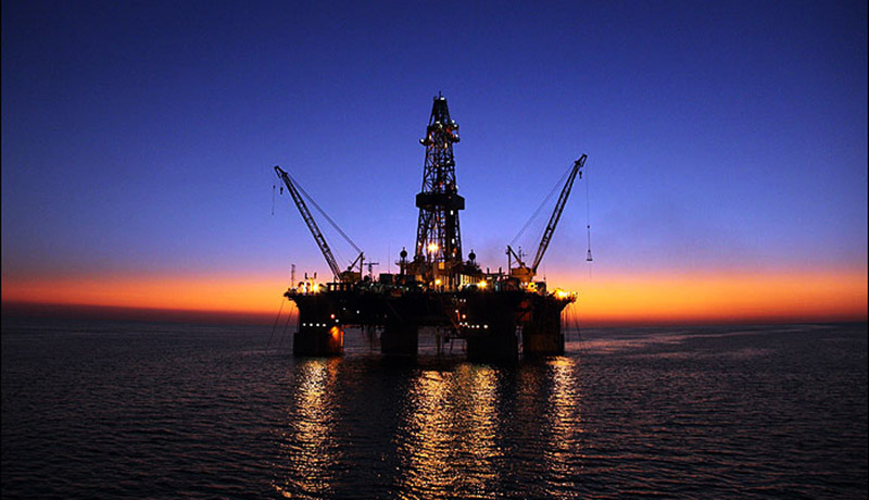 محدودیت‌های کرونا نفت را ارزان کرد