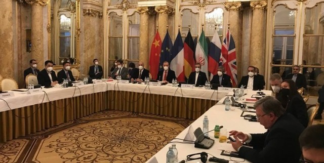 تدوین توافقنامه دو ساله در مذاکرات هسته‌ای تکذیب شد