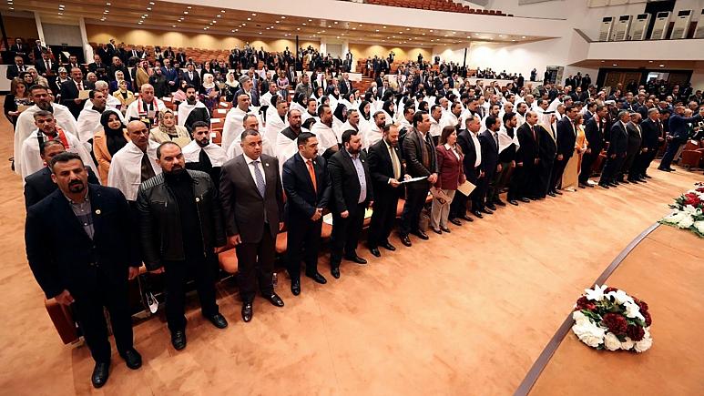 افتتاح پارلمان جدید عراق همراه با تنش و درگیری