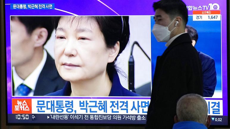 رئیس جمهور سابق کره جنوبی با حکم ۲۲ سال زندان عفو شد