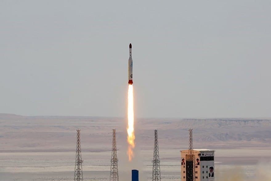 پرتاب موفق سه محموله تحقیقاتی با ماهواره‌بر سیمرغ