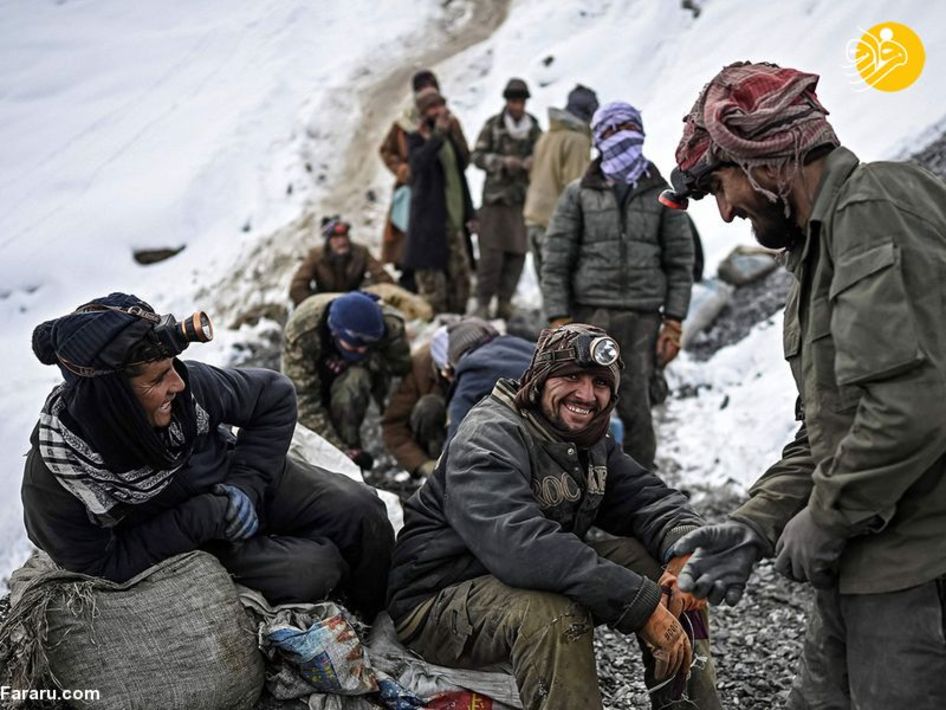 نظامیان فراری از طالبان در جستجوی زمرد در کوهستان پنجشیر