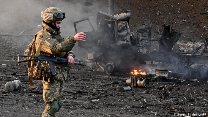 بریتانیا: نیرو‌های روسیه در ۲۵ کیلومتری مرکز کی‌یف هستند
