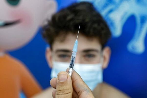 عوارض تزریق واکسن کرونا به کودکان