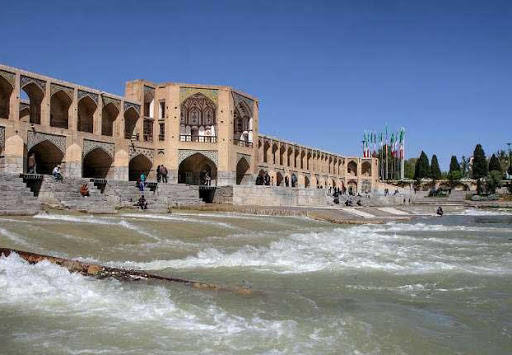 زاینده رود در اصفهان