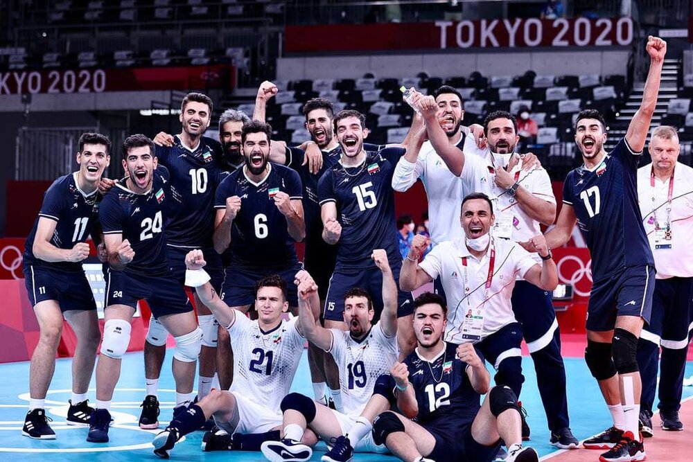 جشن تیم ملی والیبال ایران بعد از پیروزی در برابر لهستان 