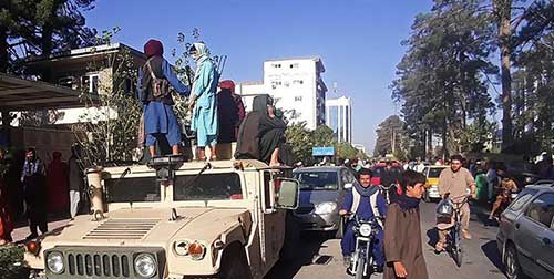 طالبان در راه کابل