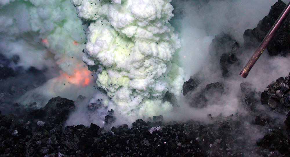 فوران یک آتشفشان زیر آب در ژاپن