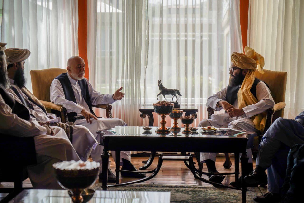 انس حقانی در کابل با عبدالله و کرزی دیدار کرد / انس حقانی کیست؟