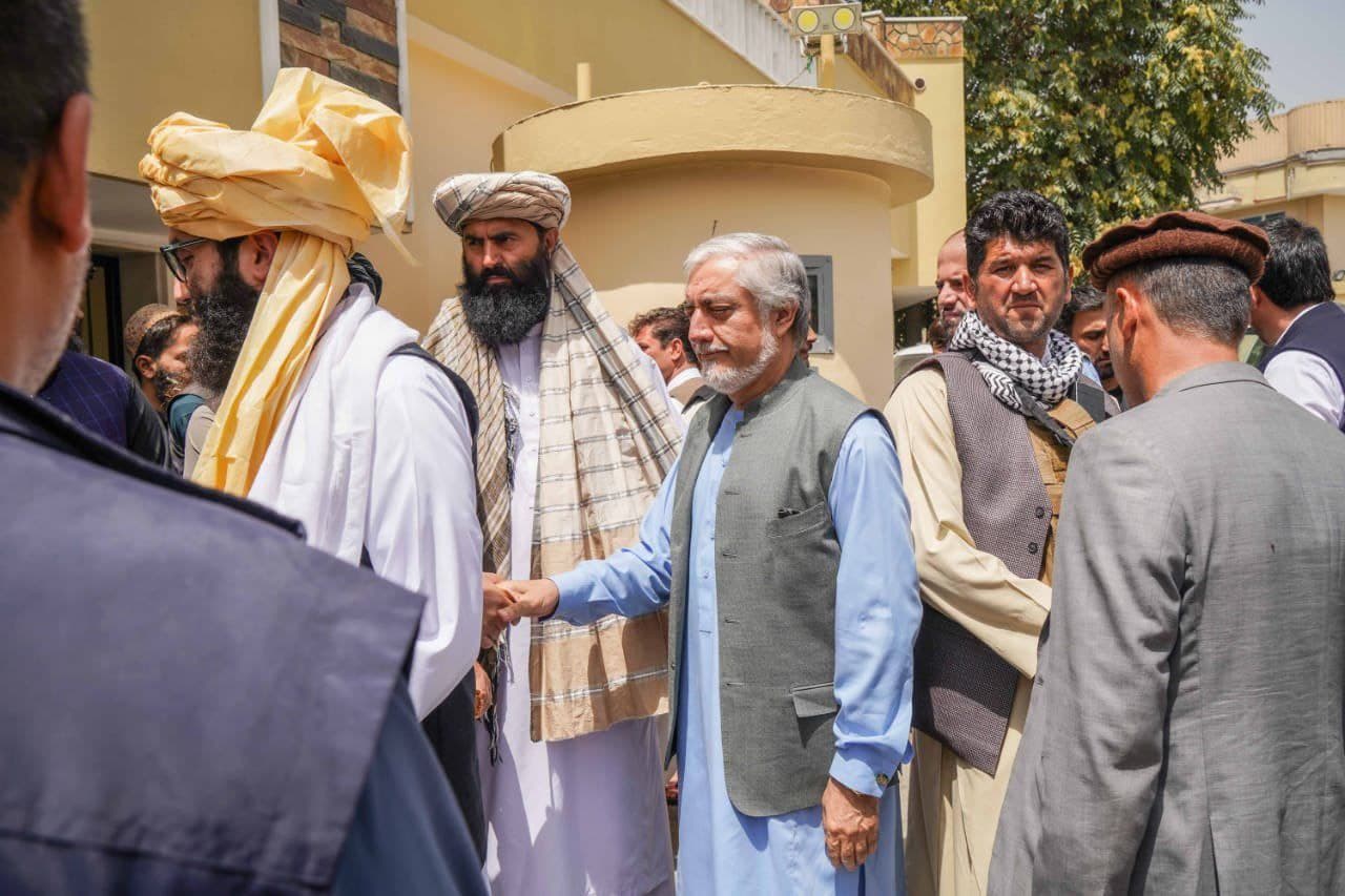 انس حقانی در کابل با عبدالله و کرزی دیدار کرد / انس حقانی کیست؟