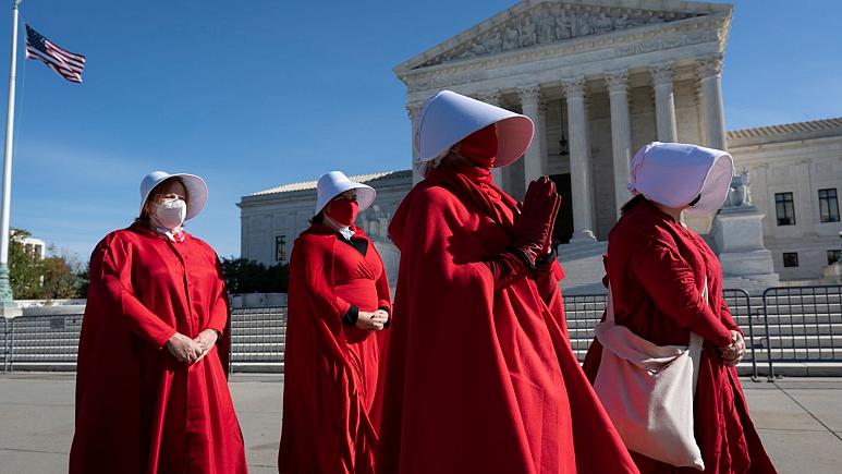 دیوان قانون اساسی آمریکا درخواست تعلیق قانون محدودکننده سقط جنین در تگزاس را رد کرد
