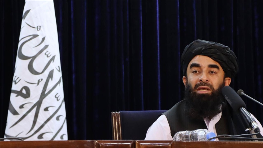 طالبان تا زمان اعلام دولت جدید حق خروج از افغانستان را تعلیق کرد