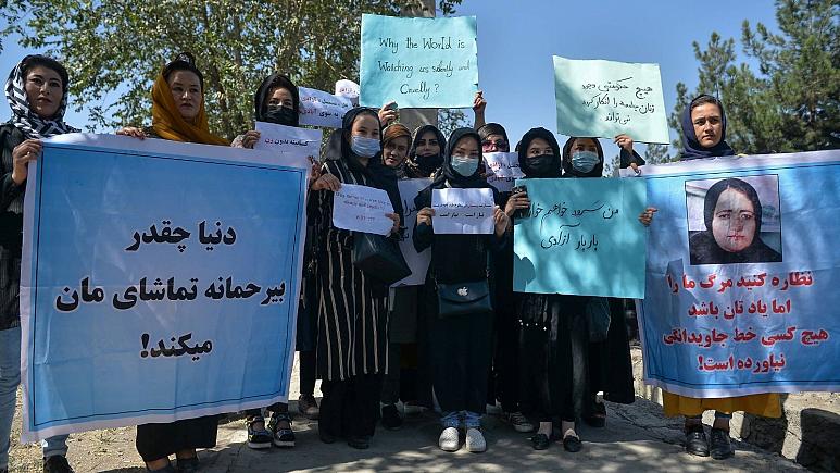خبرنگاران و زنان اهداف اصلی بازداشت‌های طاب‌ها