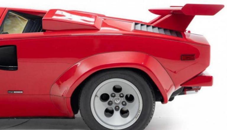  لامبورگینی در این لیست مدل کلاسیک Lamborghini Countach 