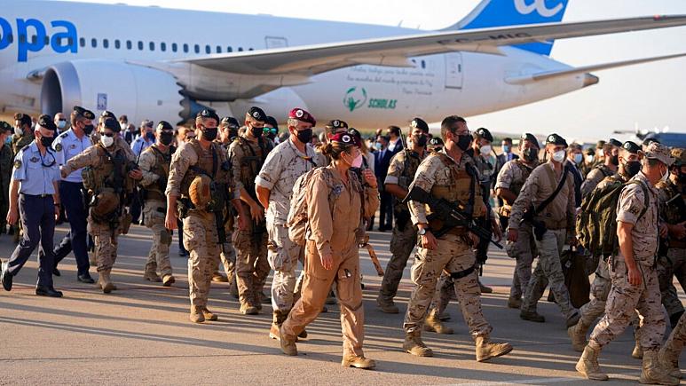 114 هزار نفر از افغانستان خارج شدند