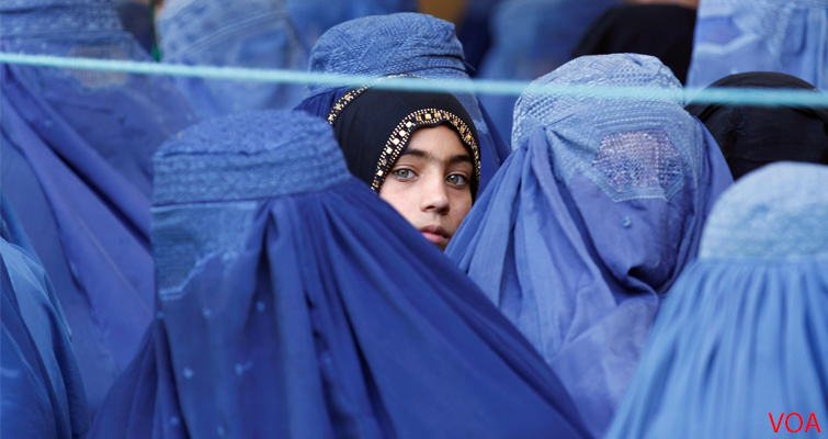 طالبان: دبیرستان‌های دخترانه فعلا تعطیل است