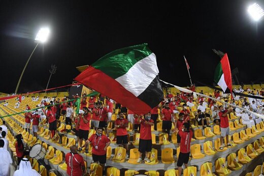هجوم اماراتی‌ها به ورزشگاه برای حضور در بازی با ایران